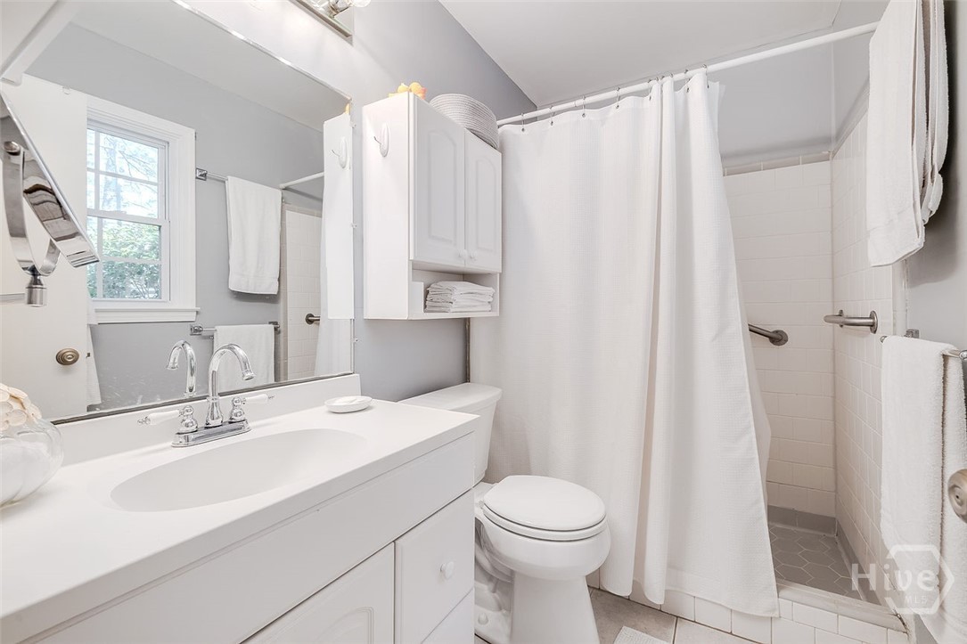 12606 Sunnybrook Road Savannah, GA 31419 - Photo 22 of 40 Primary bathroom with walk-in shower