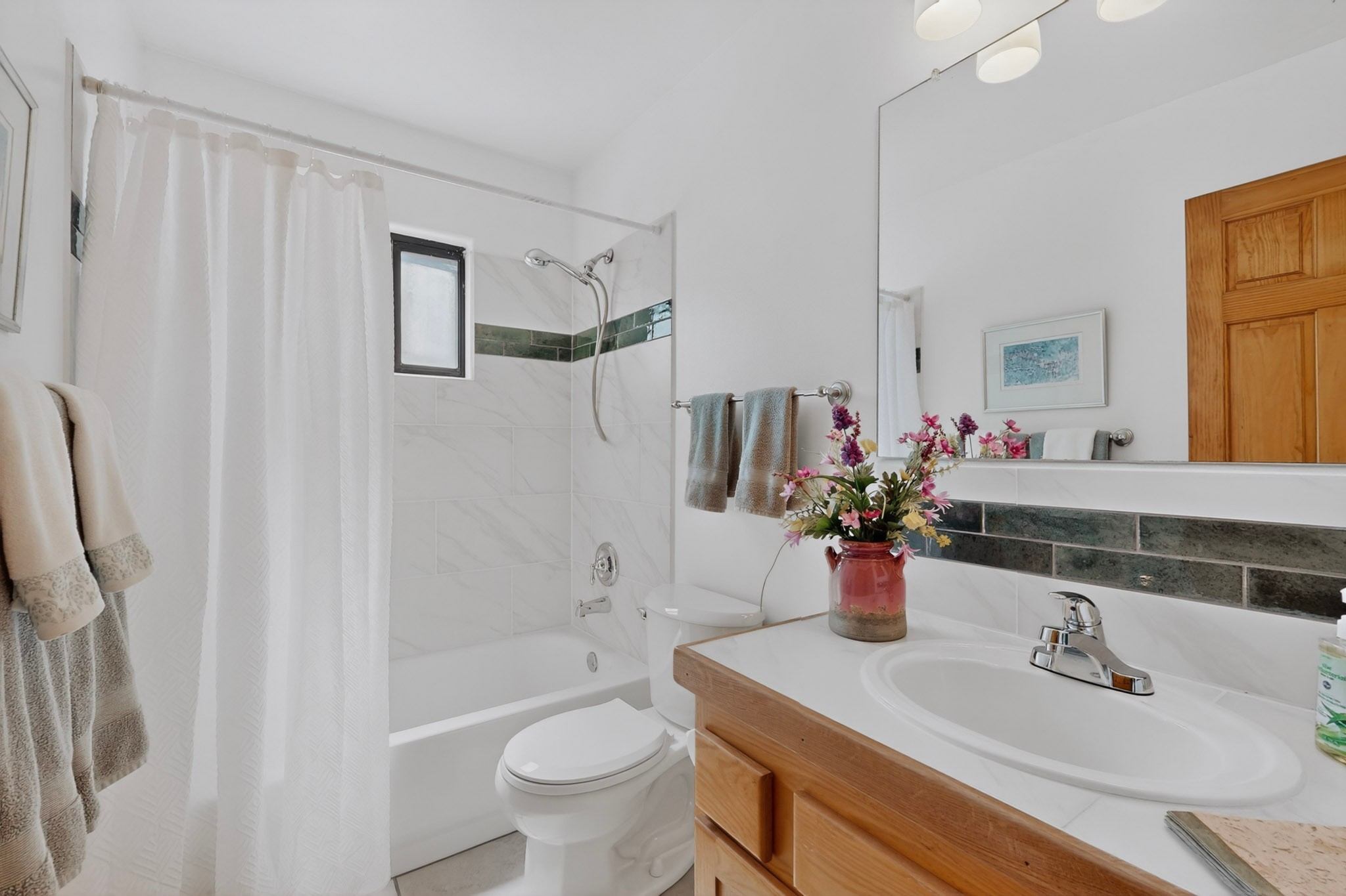 10 Blue Mesa Road Santa Fe, NM 87508 - Photo 36 of 63 Guest bathroom