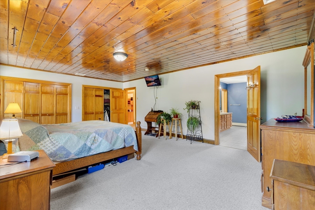 220 Mattapoisett Road Rochester, MA 02770 - Photo 17 of 40