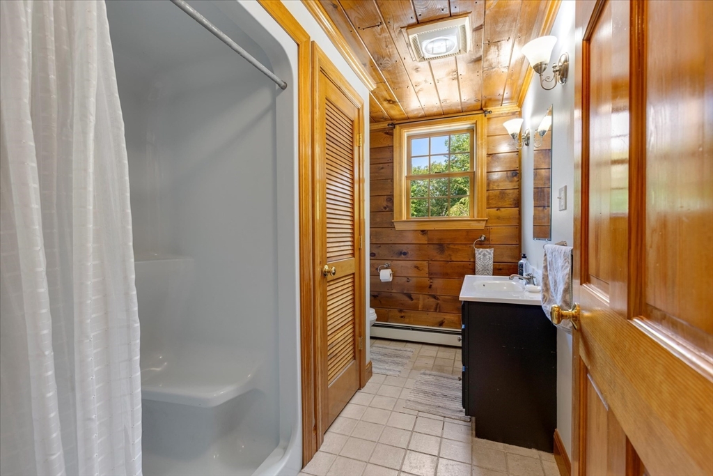 220 Mattapoisett Road Rochester, MA 02770 - Photo 21 of 40