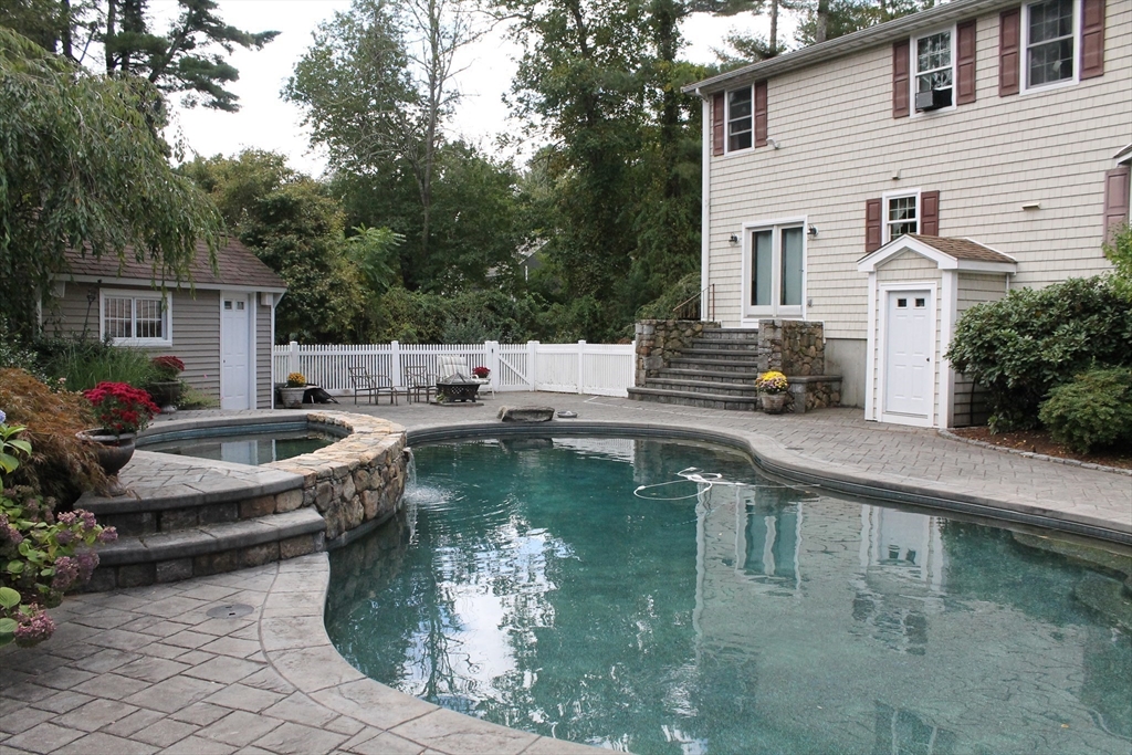 220 Mattapoisett Road Rochester, MA 02770 - Photo 33 of 40