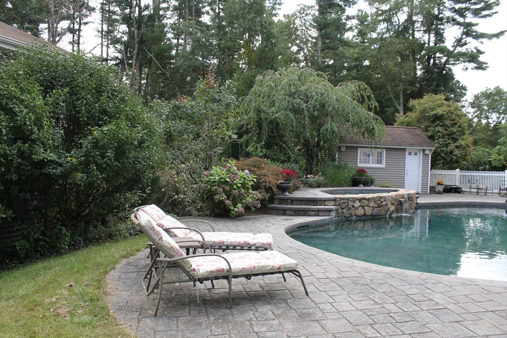 220 Mattapoisett Road Rochester, MA 02770 - Photo 34 of 40