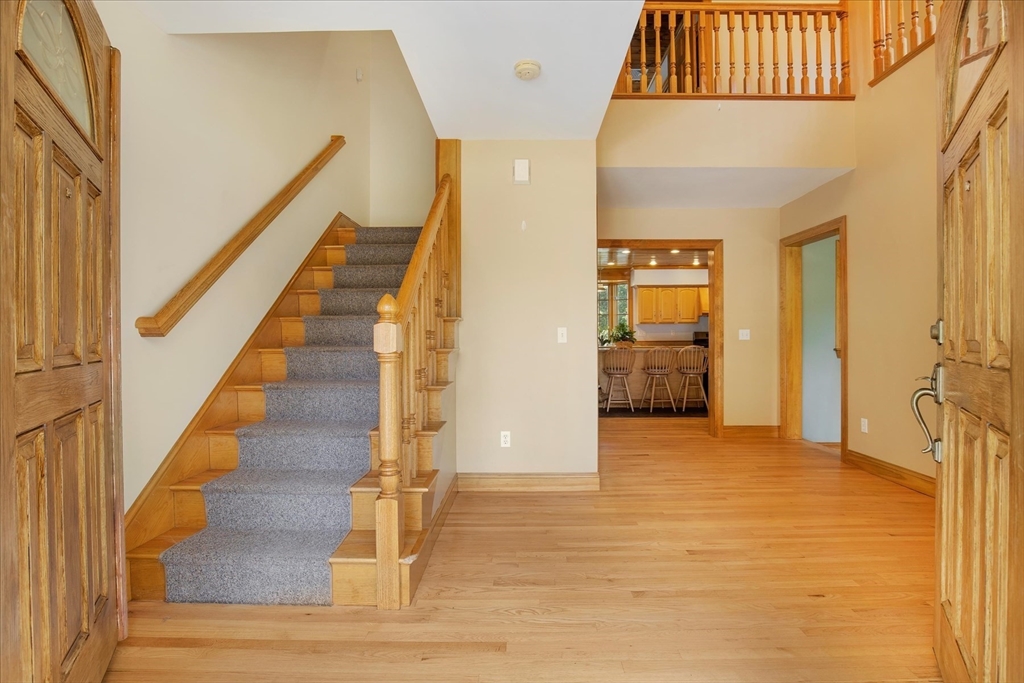 220 Mattapoisett Road Rochester, MA 02770 - Photo 5 of 40