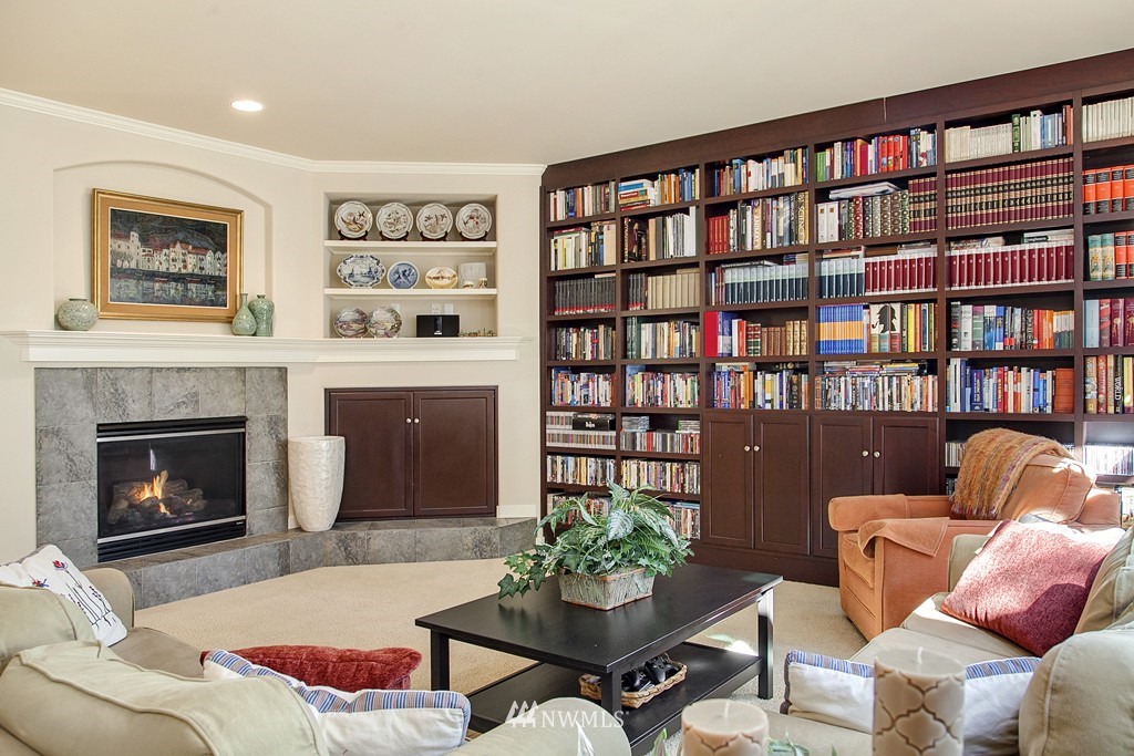 16009 36th Avenue Southeast Bothell, WA 98012 - Photo 2 of 24 Gallery Image 2