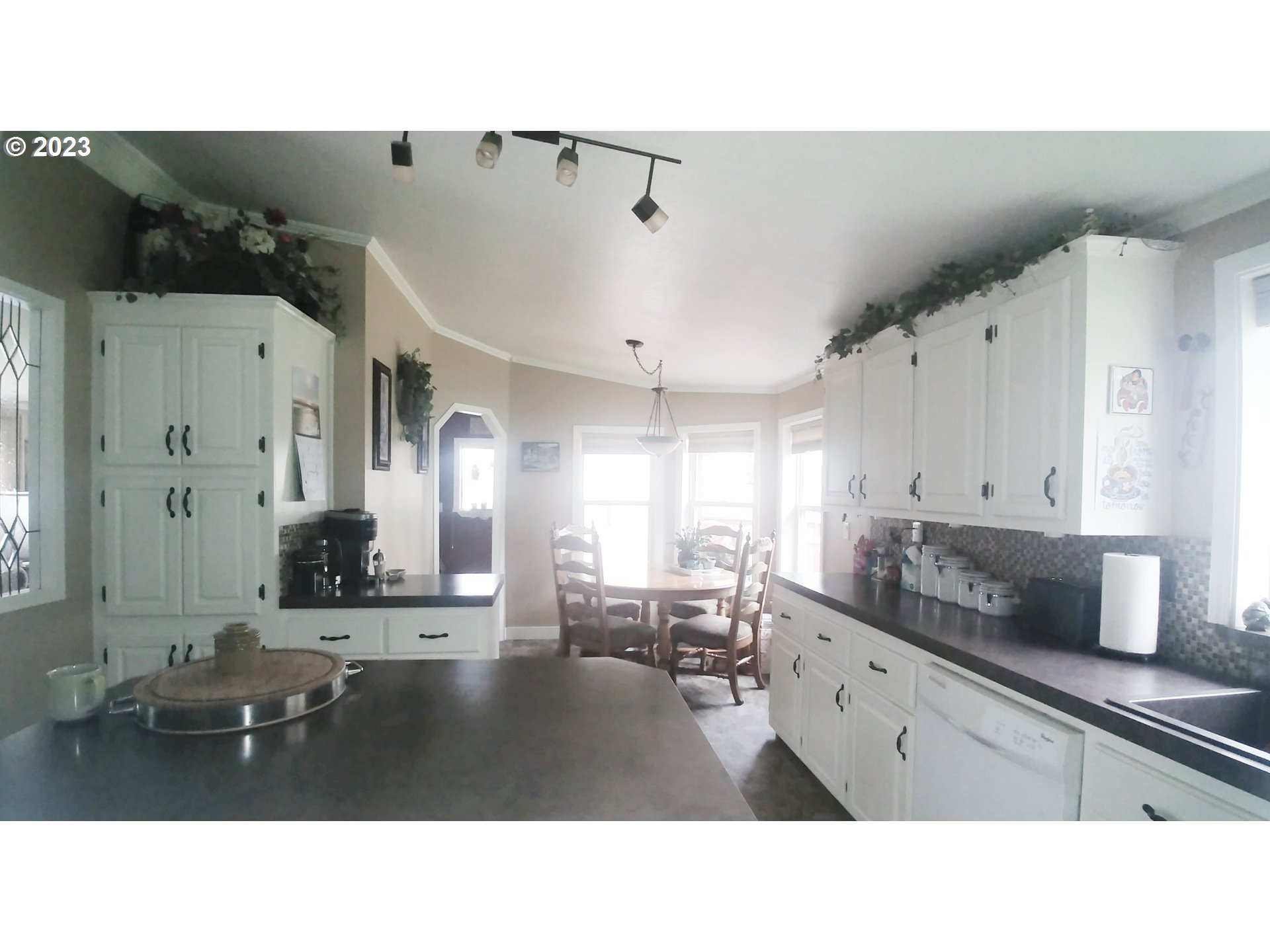 700 North Russell Street Joseph, OR 97846 - Photo 15 of 34 a kitchen with a table and chairs in it