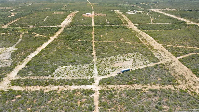 $220,000 | Tract 34 Cr1515, Moore, TX 78057