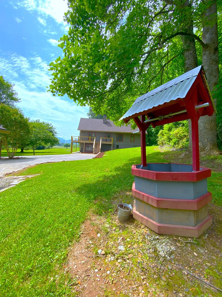 395 Messer Road Murphy, NC 28906 - Photo 6 of 68 Gallery Image 6