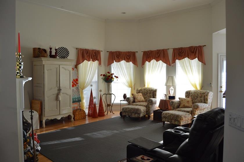 Light and Bright with Fireplace