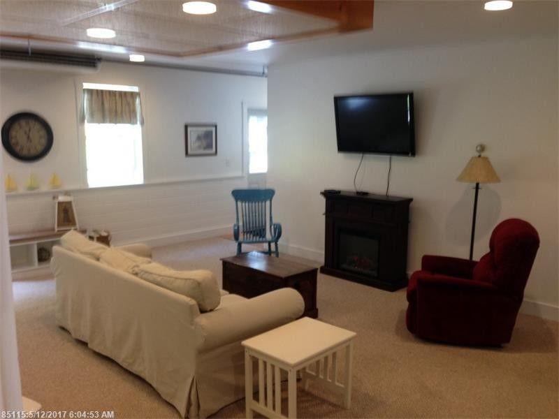 27 Boothbay Road Edgecomb, ME 04556 - Photo 3 of 21 27 Boothbay Road downstairs room