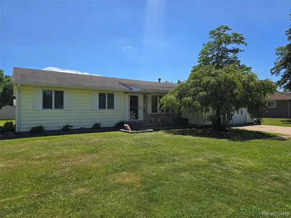 $245,000 | 5279 Robinwood Drive, North Street, MI 48049
