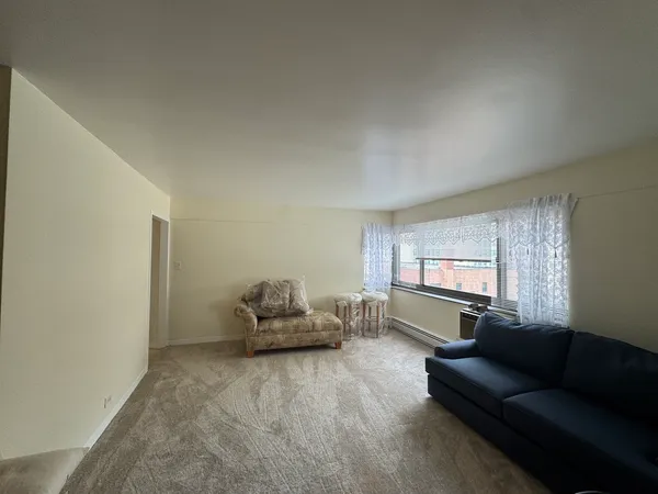 $1,200 | 7337 South South Shore Drive, Unit 1221, Chicago, IL 60649