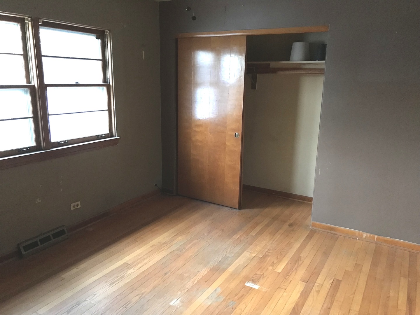 7331 Ogden Avenue Lyons, IL 60534 - Photo 13 of 15 an empty room with windows