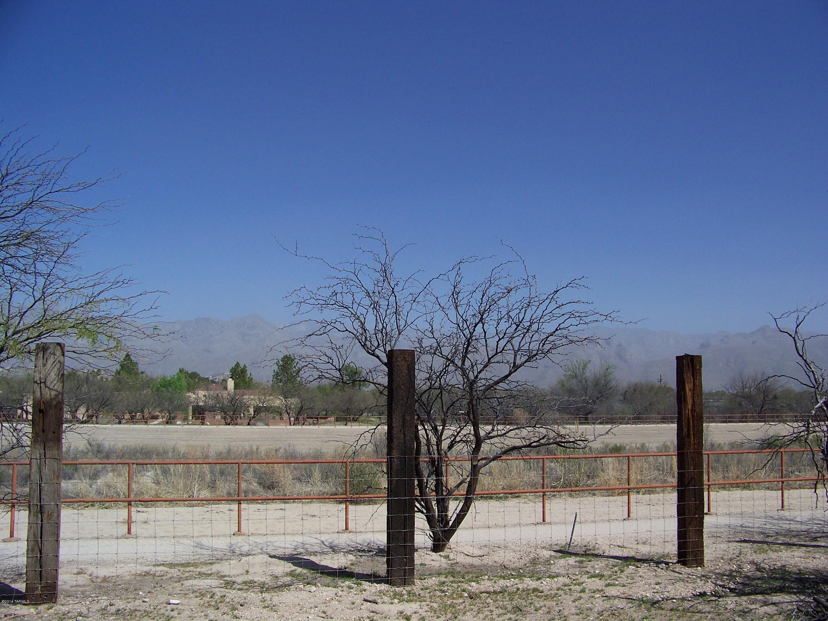 8051 East Tanque Verde Road Tucson, AZ 85749 - Photo 8 of 24 a view of a outdoor space