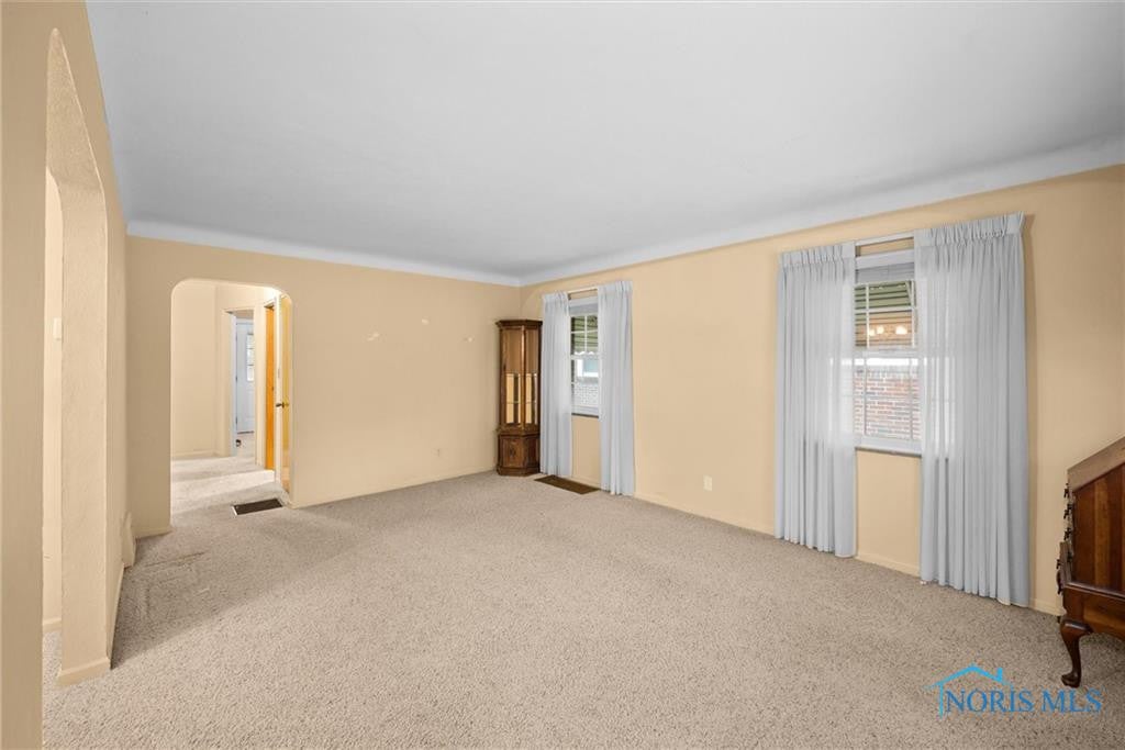 4246 Garrison Road Toledo, OH 43613 - Photo 8 of 32 Gallery Image 8