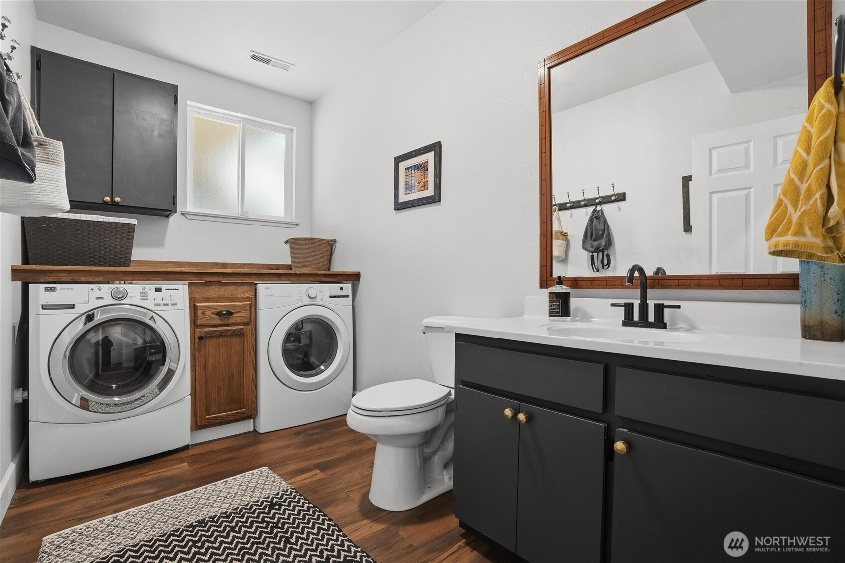 2065 Opdal Road East Port Orchard, WA 98366 - Photo 32 of 40 a utility room with sink washer and dryer