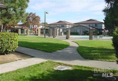 327 Bahia Lane San Rafael, CA 94901 - Photo 25 of 30