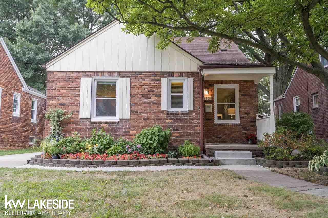 1833 Hampton Road Grosse Pointe, MI 48236 - Photo 3 of 45