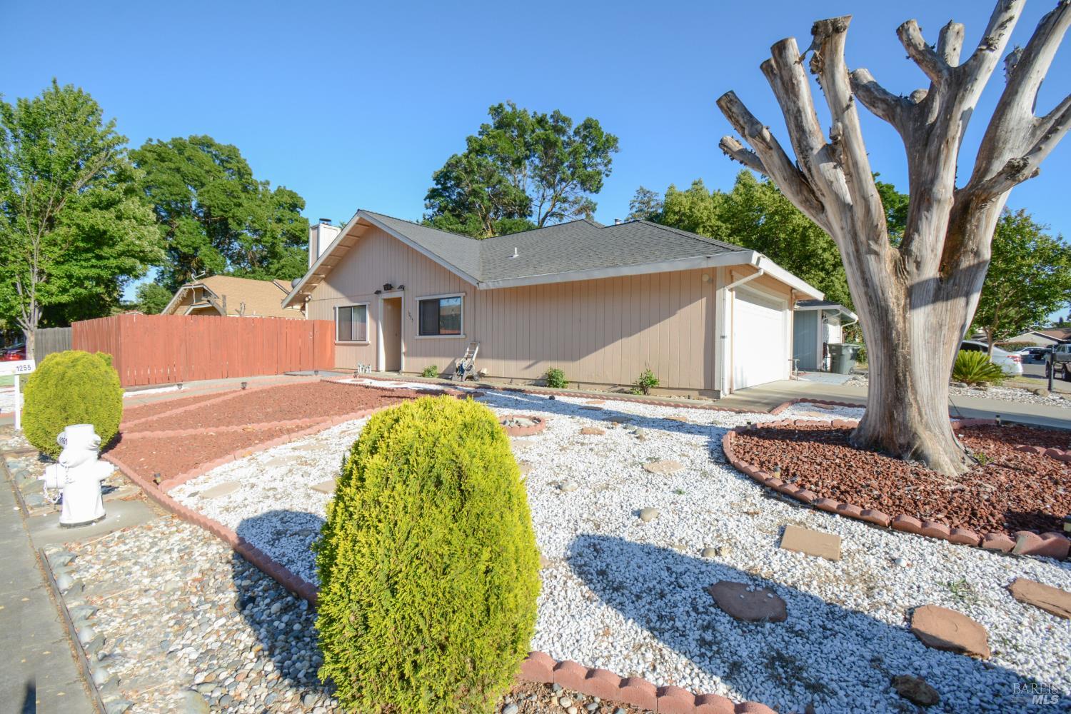 1255 Watson Ranch Way Dixon, CA 95620 - Photo 2 of 20