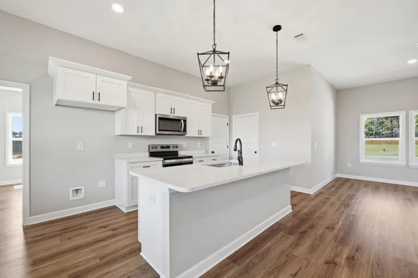 $370,000 | 2803 Blackbird Court, Crestview, FL 32539