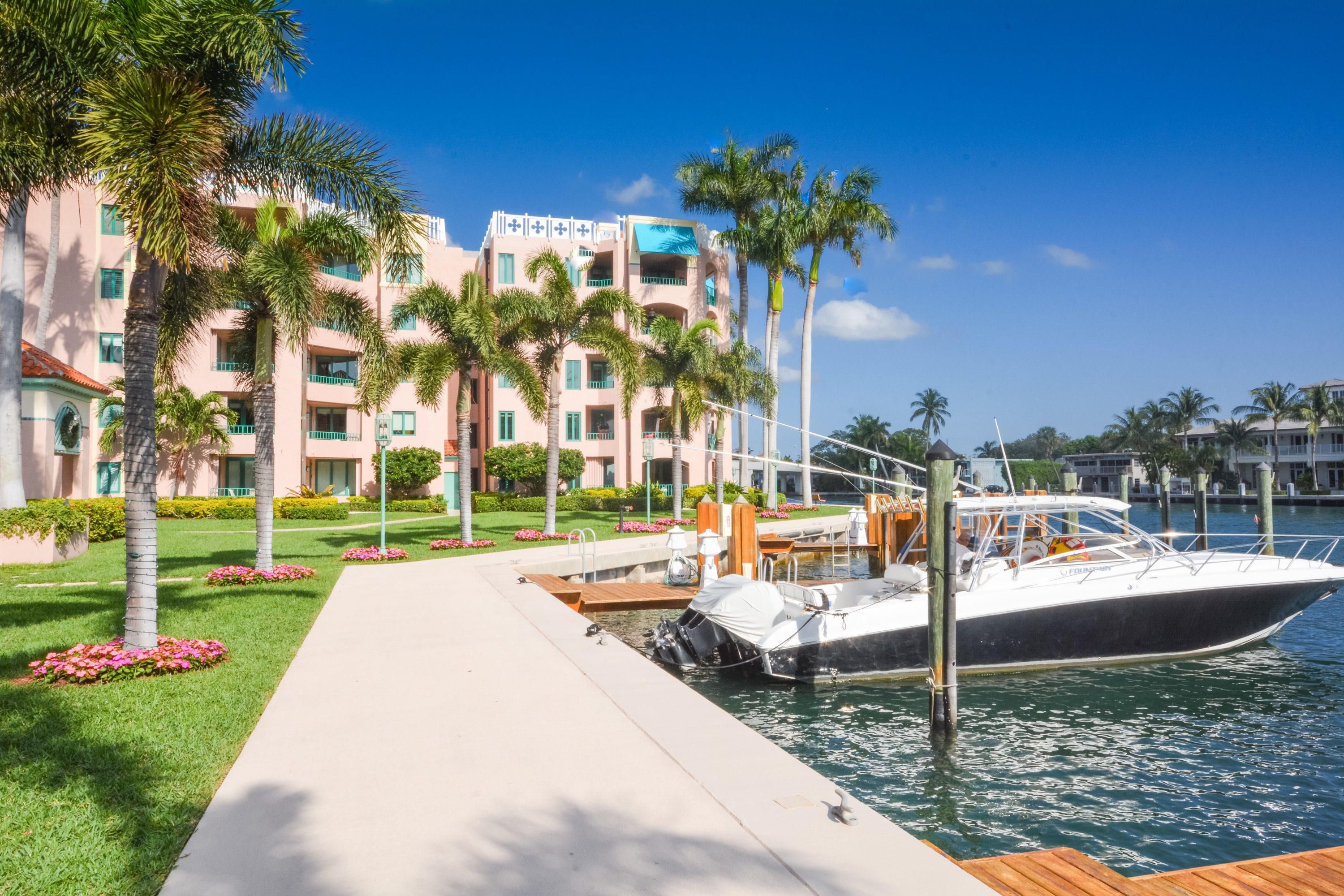 120 Southeast 5th Avenue Boca Raton, FL 33432 - Photo 29 of 33 Building Dock