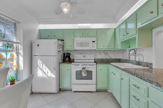 $2,500 | 857 Worcester B Ln Lake, Unit B, Lake Worth, FL 33467