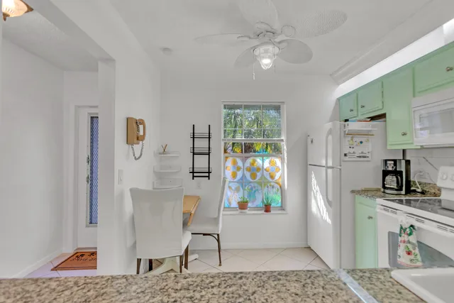 $2,500 | 857 Worcester B Ln Lake, Unit B, Lake Worth, FL 33467