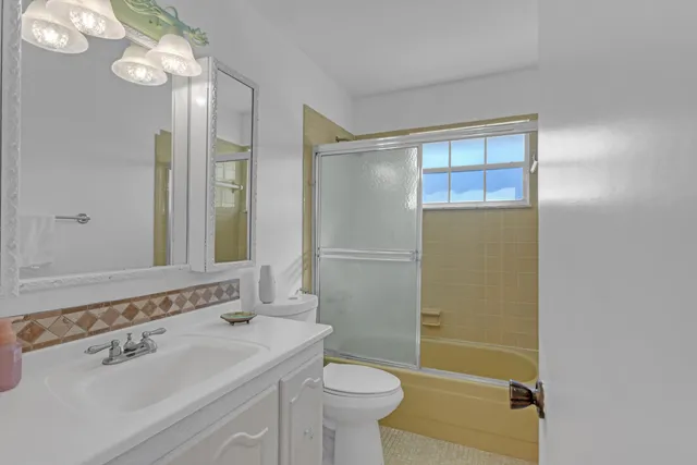 $2,500 | 857 Worcester B Ln Lake, Unit B, Lake Worth, FL 33467