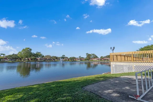 $2,500 | 857 Worcester B Ln Lake, Unit B, Lake Worth, FL 33467