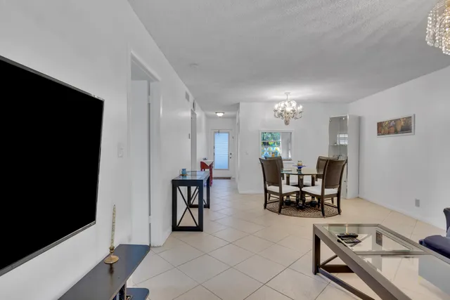 $2,500 | 857 Worcester B Ln Lake, Unit B, Lake Worth, FL 33467