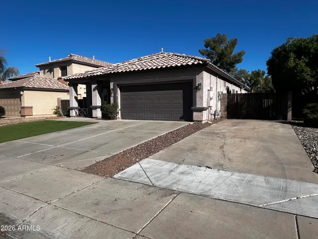 $2,800 | 1227 South Kendra Street, Gilbert, AZ 85296