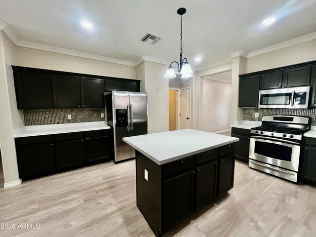 $2,800 | 1227 South Kendra Street, Gilbert, AZ 85296