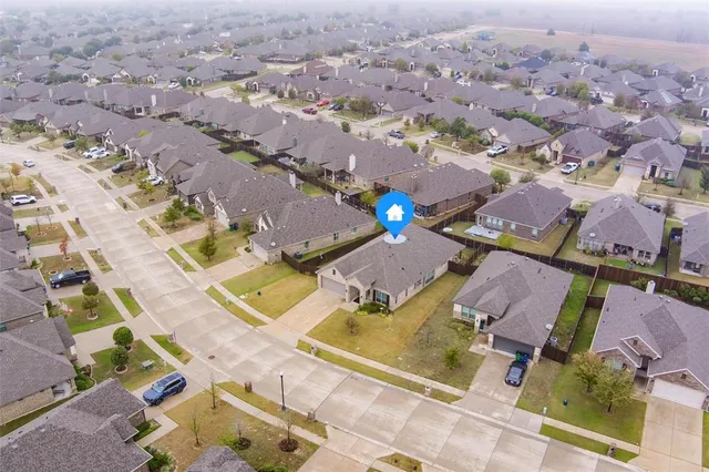 $355,000 | 231 Old Settler's Trail, Waxahachie, TX 75167