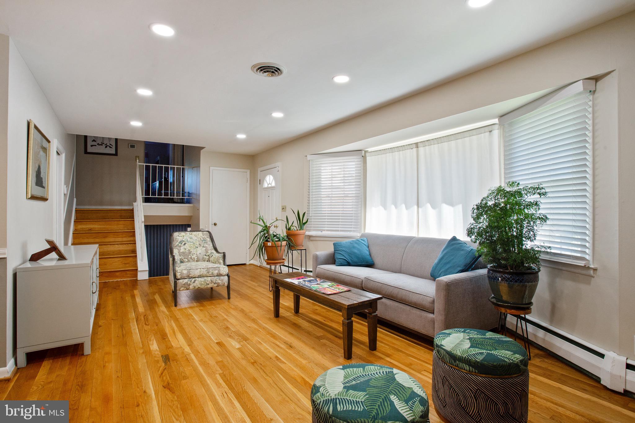 602 Squires Road Towson, MD 21286 - Photo 5 of 39