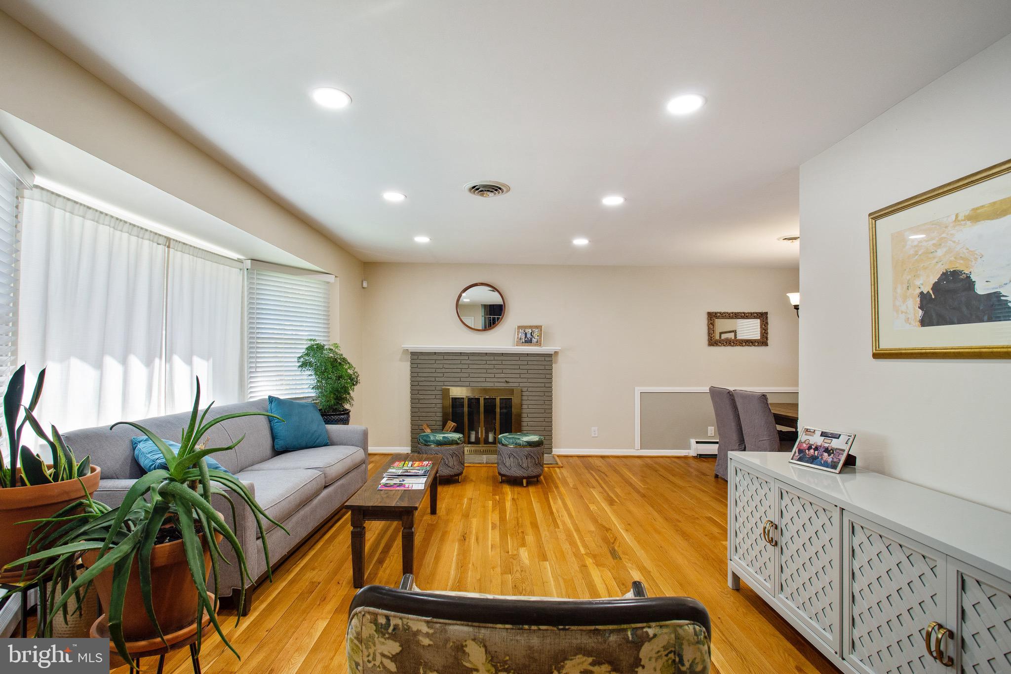 602 Squires Road Towson, MD 21286 - Photo 6 of 39