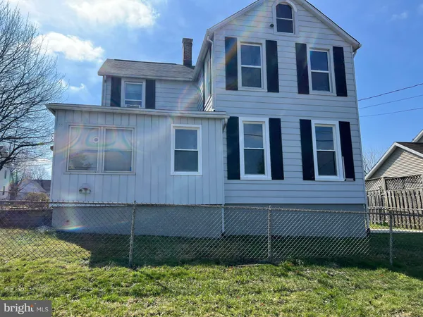$369,000 | 35 Elizabeth Avenue, Halethorpe, MD 21227