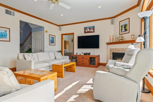 $1,200,000 | 54 Woodbine Lane, Franconia, NH 03580