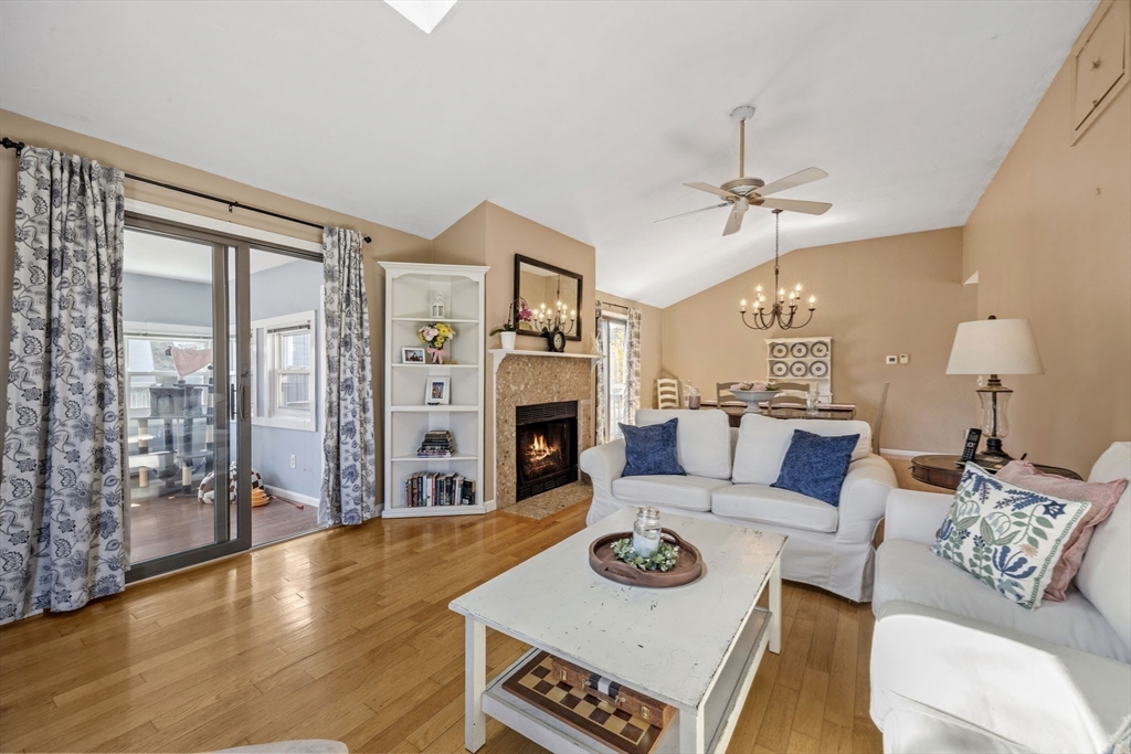 25 Clover Lane Mashpee, MA 02649 - Photo 4 of 37