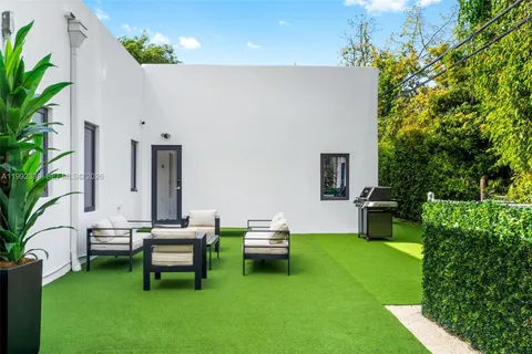 $2,699,000 | 1120 Wallace Street, Coral Gables, FL 33134