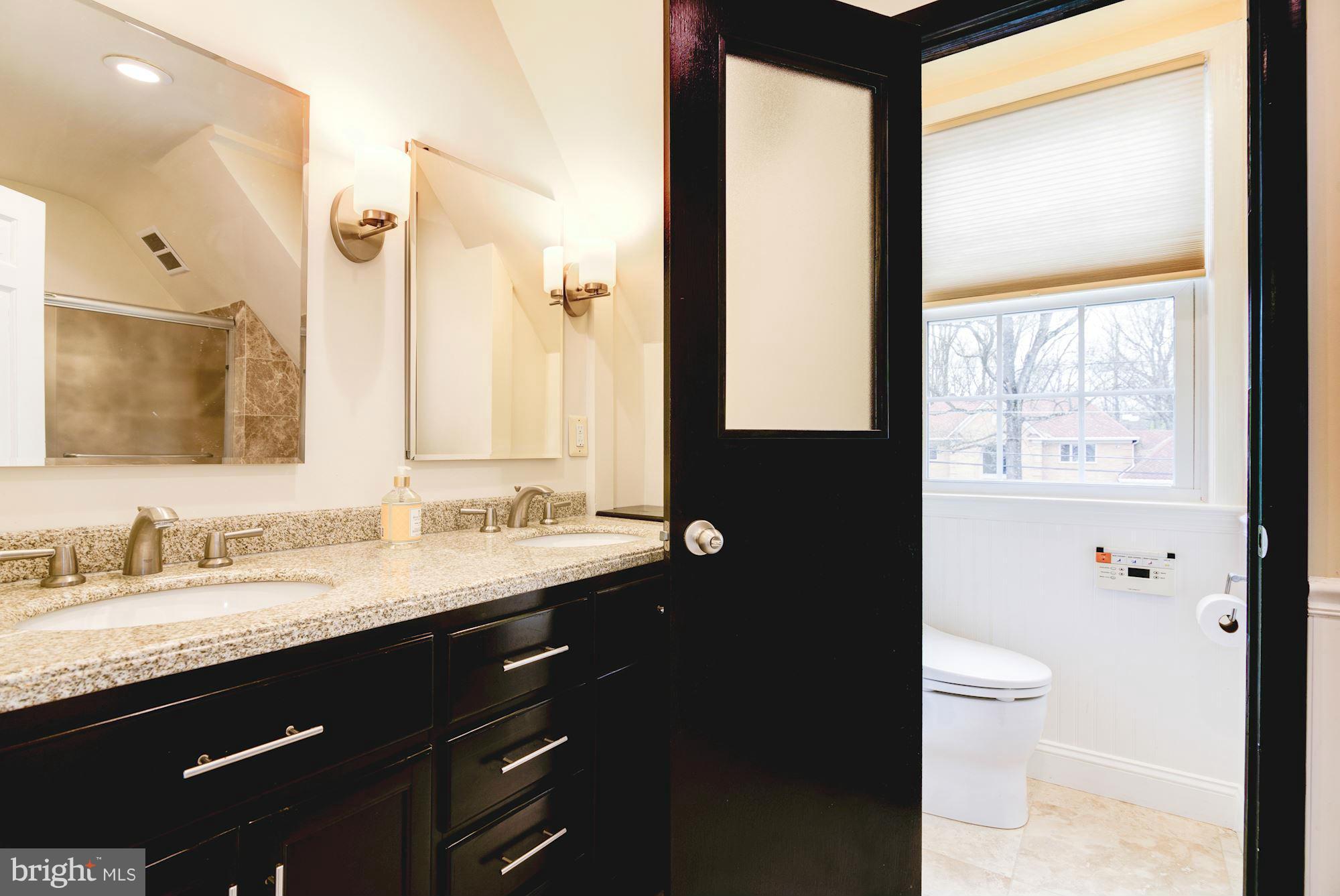 10305 Gary Road Potomac, MD 20854 - Photo 25 of 30 Bath