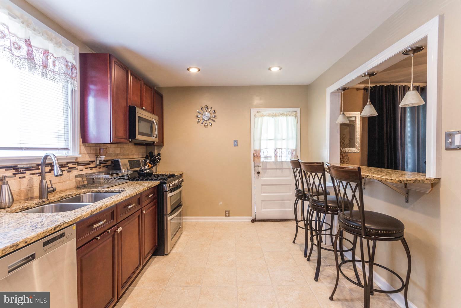 507 Arbor Road Yeadon, PA 19050 - Photo 7 of 34