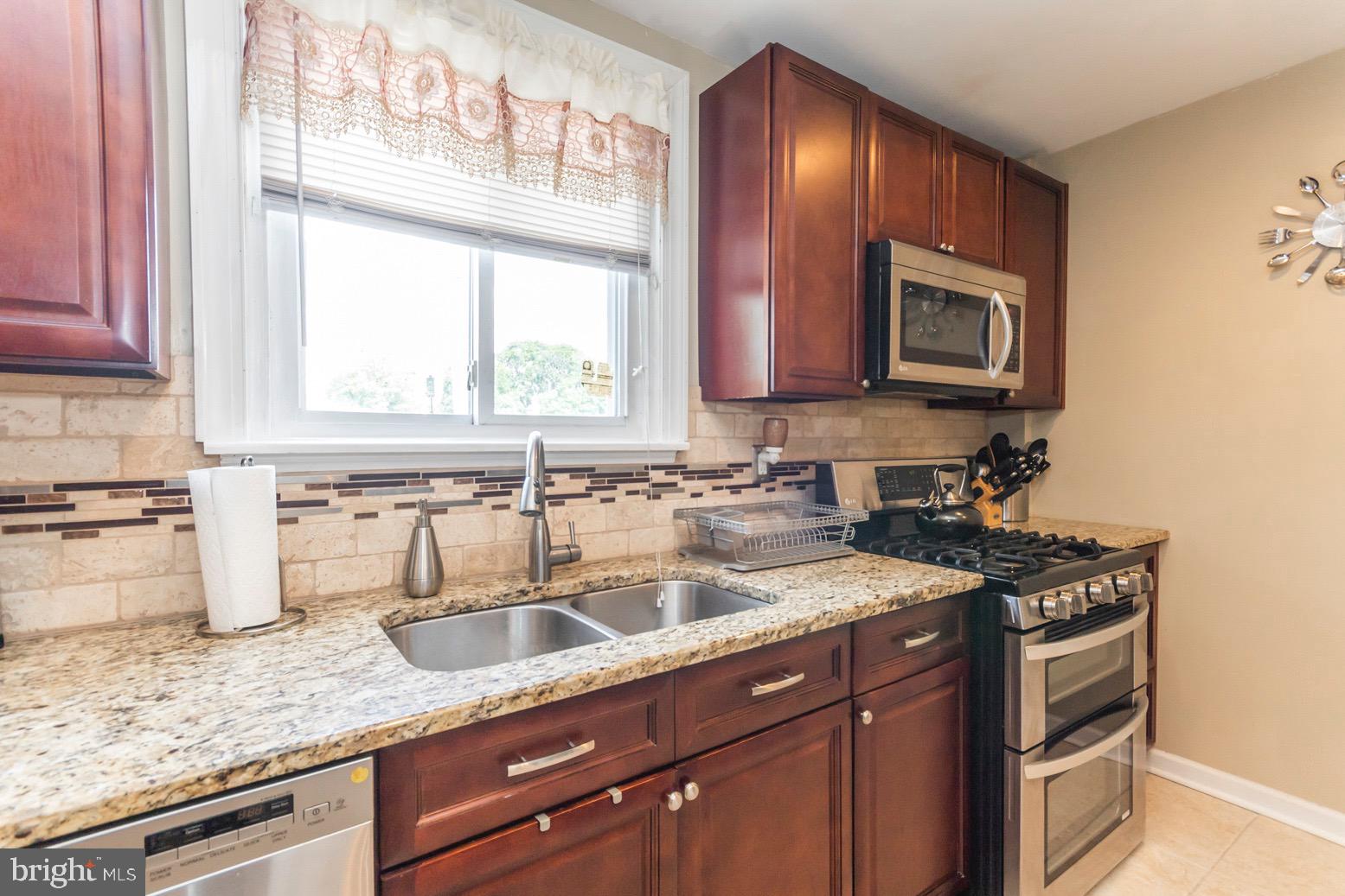 507 Arbor Road Yeadon, PA 19050 - Photo 9 of 34