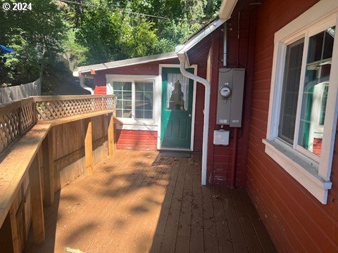 90988 Angels Flight Road Walterville, OR 97489 - Photo 5 of 34