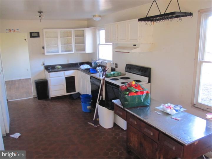 2324 Ridge Road Perkasie, PA 18944 - Photo 4 of 11