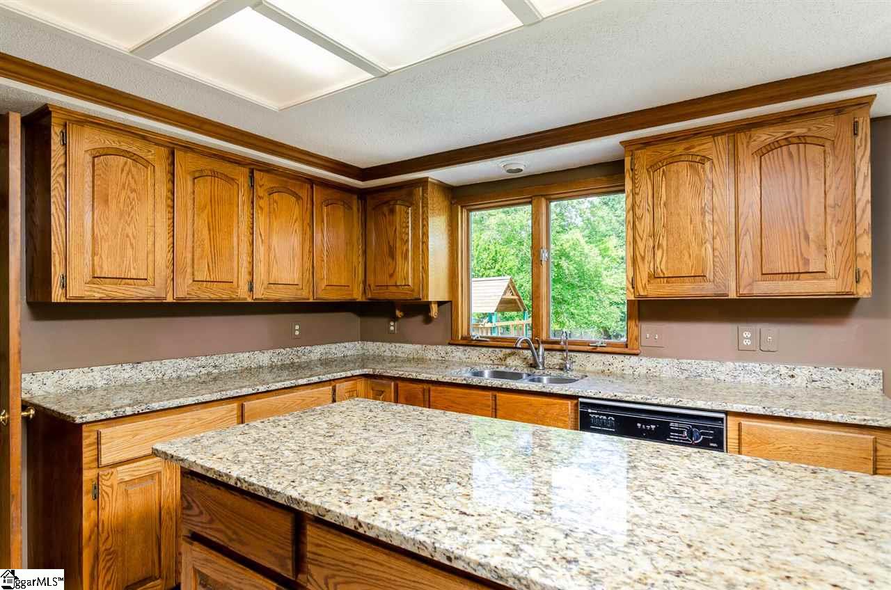 109 West Hackney Road Greer, SC 29650 - Photo 11 of 33 Gallery Image 11