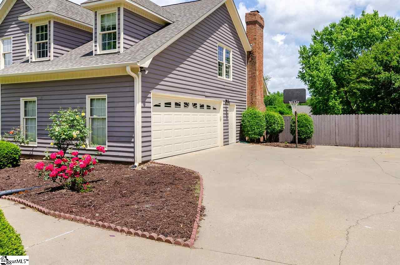 109 West Hackney Road Greer, SC 29650 - Photo 3 of 33 Gallery Image 3