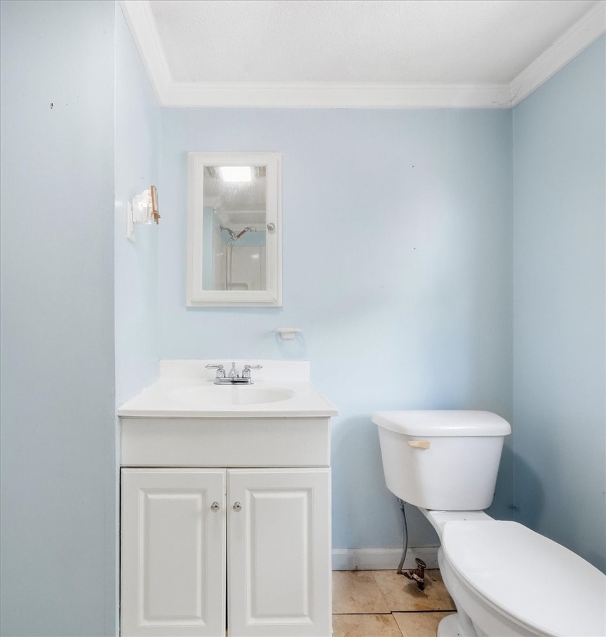 20 Horse Neck Road Warwick, RI 02889 - Photo 23 of 38 Upstairs Bathroom
