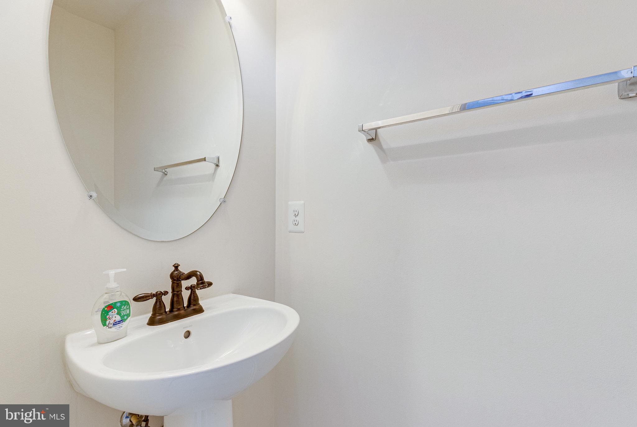 8923 Quarry Road Manassas, VA 20110 - Photo 15 of 39 Gallery Image 15