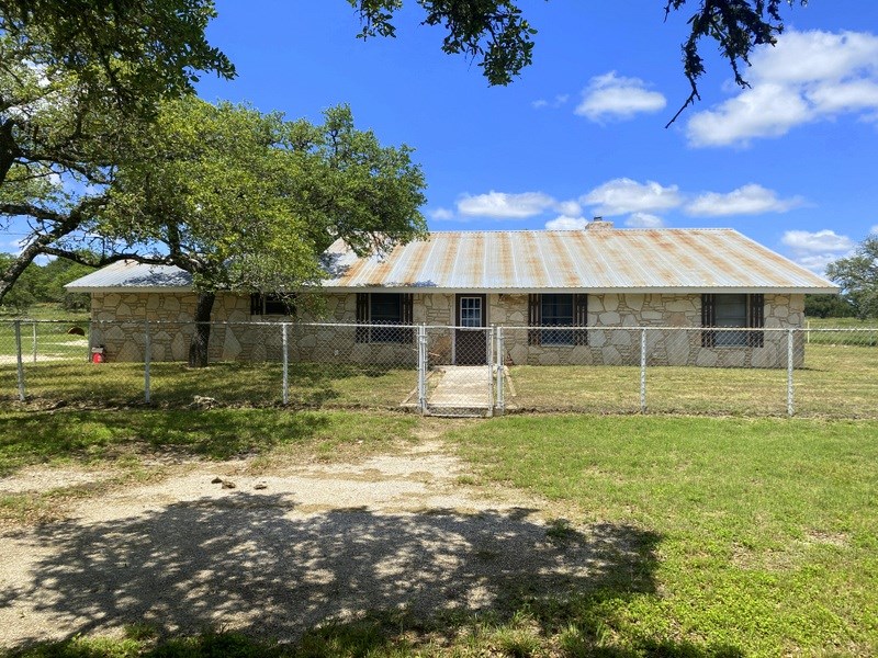 637 Ranch To Market 479 Mountain Home, TX 78058 - Photo 4 of 38