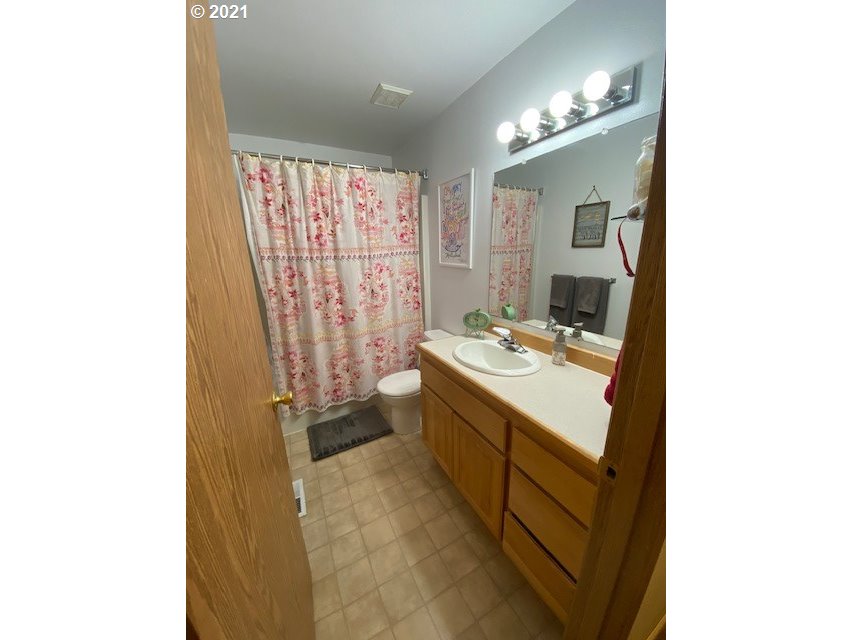 5542 E Street Springfield, OR 97478 - Photo 25 of 25