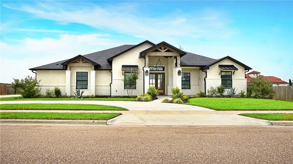 $1,250,000 | 733 Battle Creek Drive, Corpus Christi, TX 78415